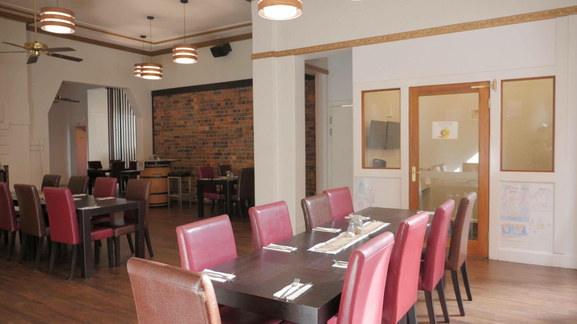 National Hotel Toowoomba Bagian luar foto