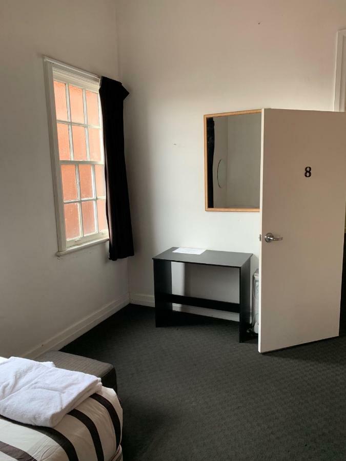 National Hotel Toowoomba Bagian luar foto