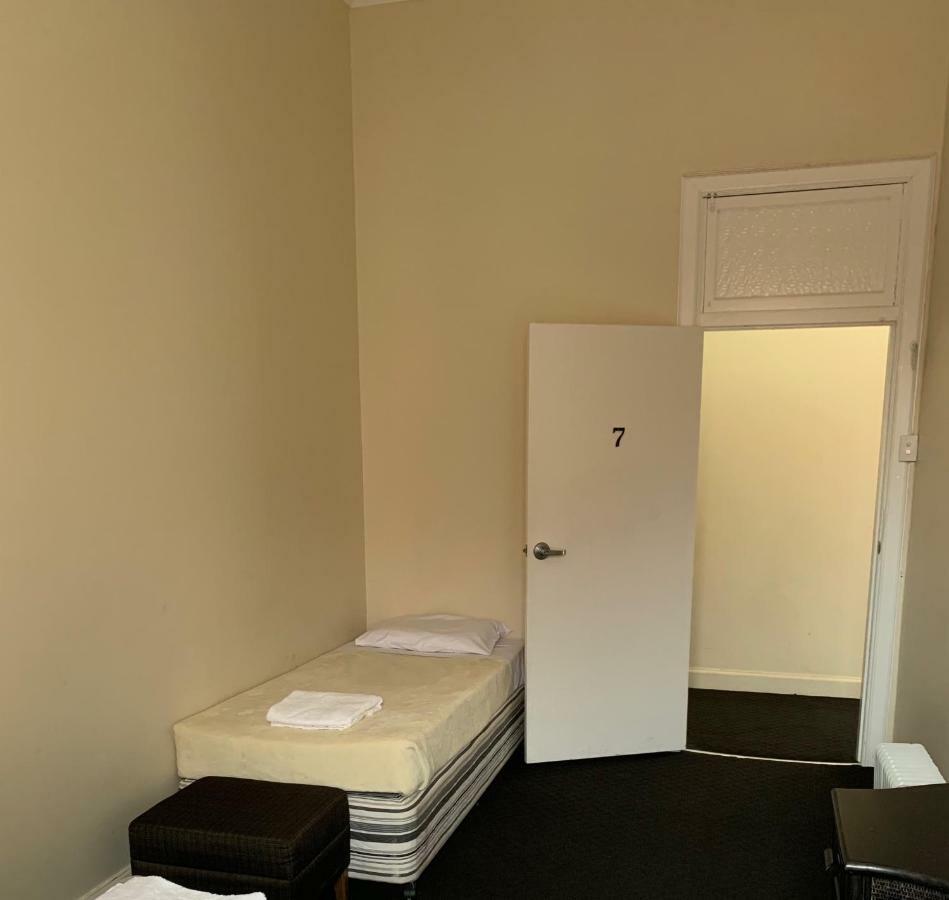 National Hotel Toowoomba Bagian luar foto